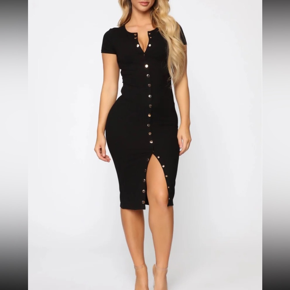 Black Button Ribbed Midi Dress. Fashion Nova
